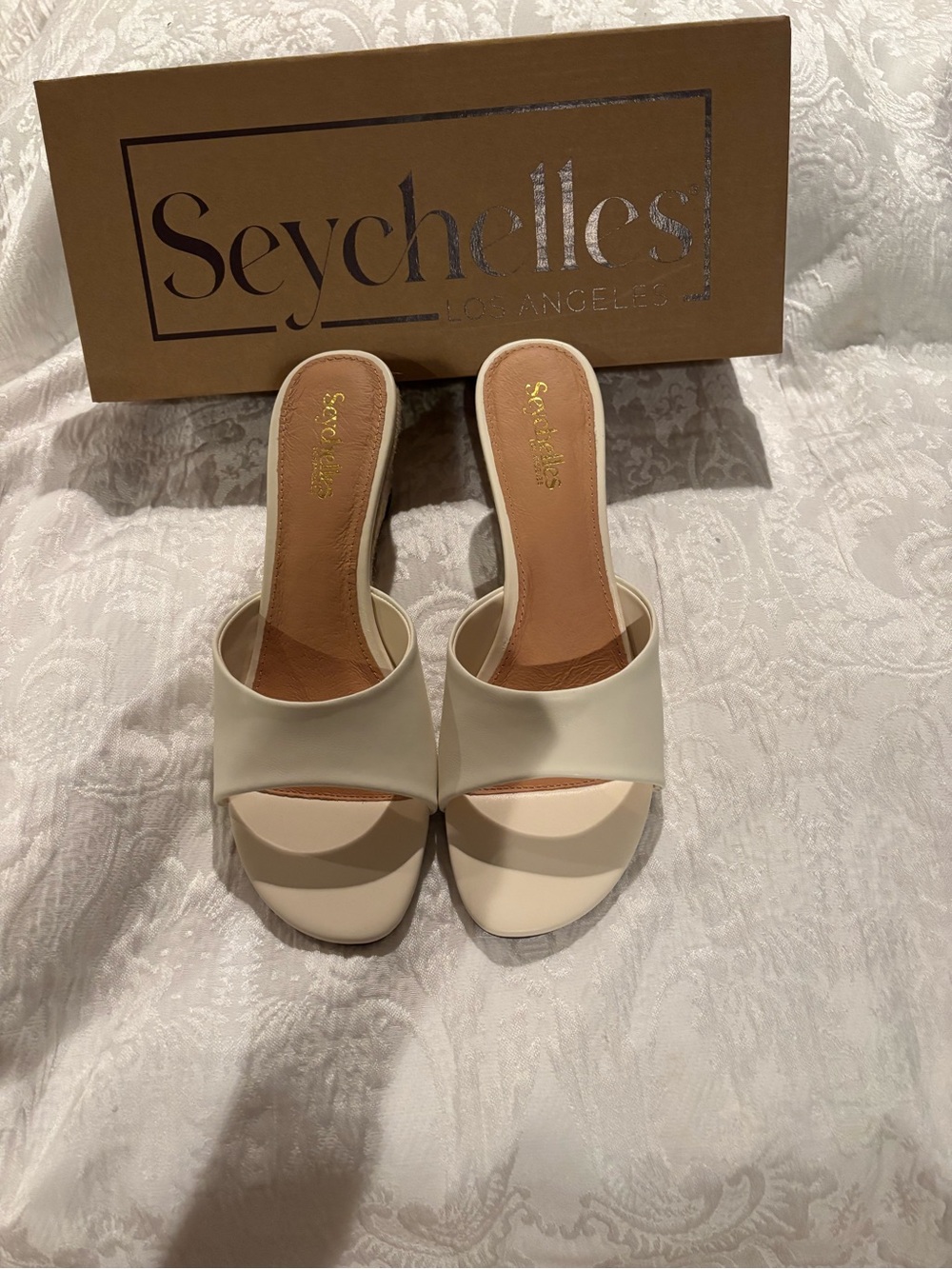 NEW Seychelles Cream Open-Toe Slide Mules